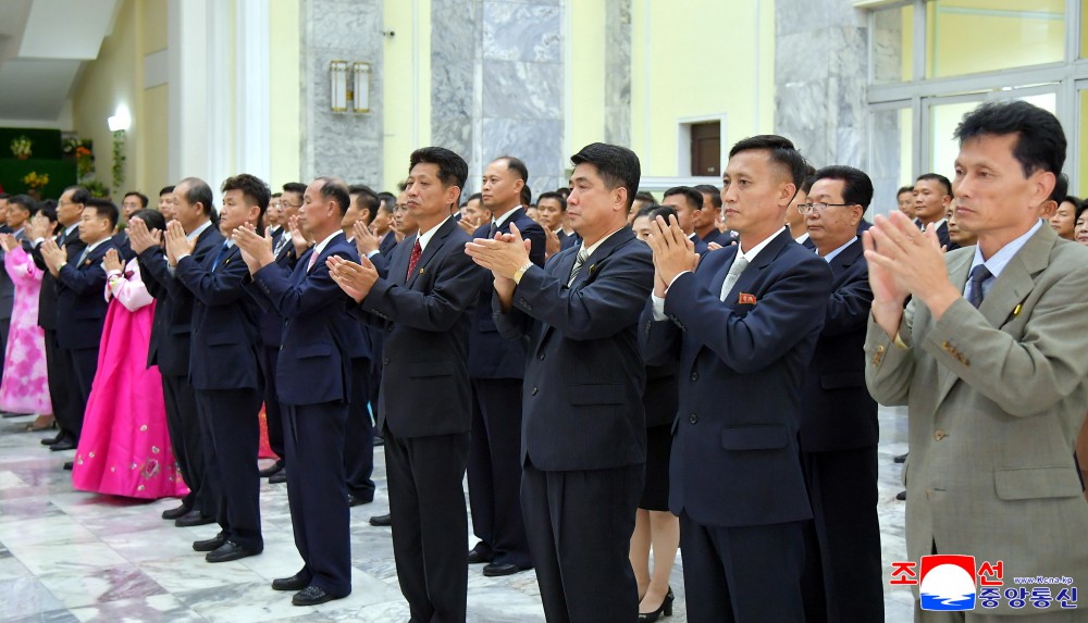 조선로동당창건 80돐경축 국가도서전람회 개막